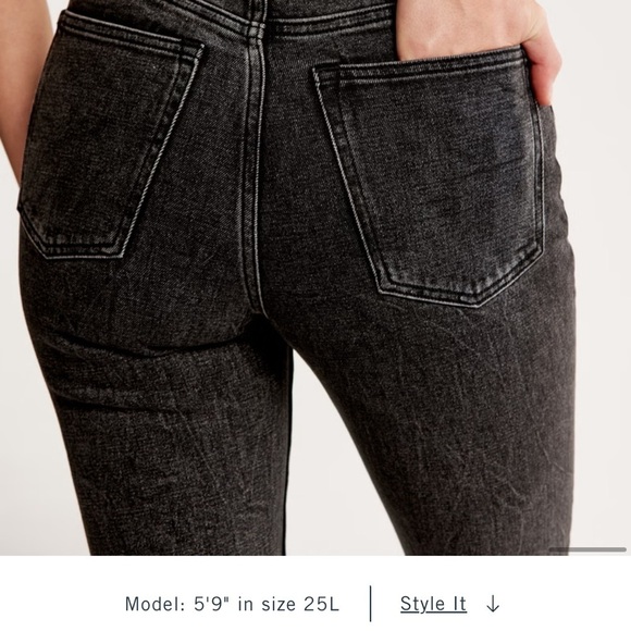 Abercrombie & Fitch High Rise Mom Jean Black Size 27 / 4 Short - Picture 6 of 11